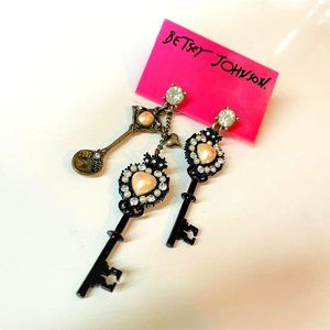 Rare Vintage Betsey Johnson Earring Accessories